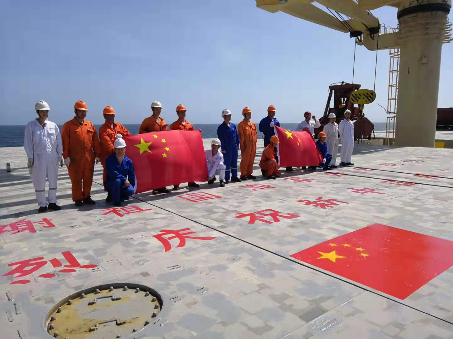 中華門輪，祖國海軍為你護(hù)航！